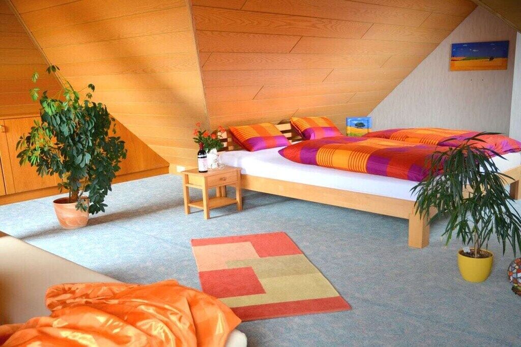 2 Schlafzimmer, Reisekinderbett, kostenloses WLAN, Bettwäsche