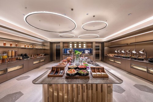 Crystal Hotel Qingdao Liaoyang West Road