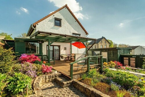 Ferienhaus in Feusdorf mit Schwimmbecken