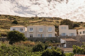 Exterior - Drio Kythnos Suites  (Dryopida)