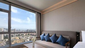 Unclassified image, 4 of 34, button - Crystal Hotel Qingdao MixC Shandong Road (Qingdao)