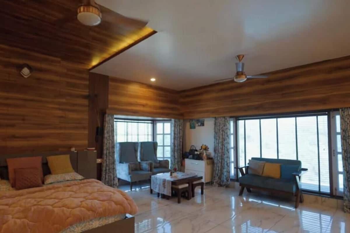 Deluxe Single Room, Balcony, Hill View | Free WiFi