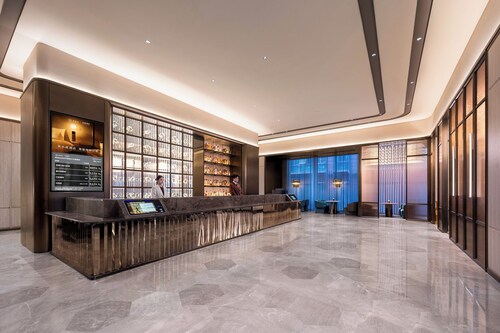 Crystal Hotel Qingdao Taidong St.