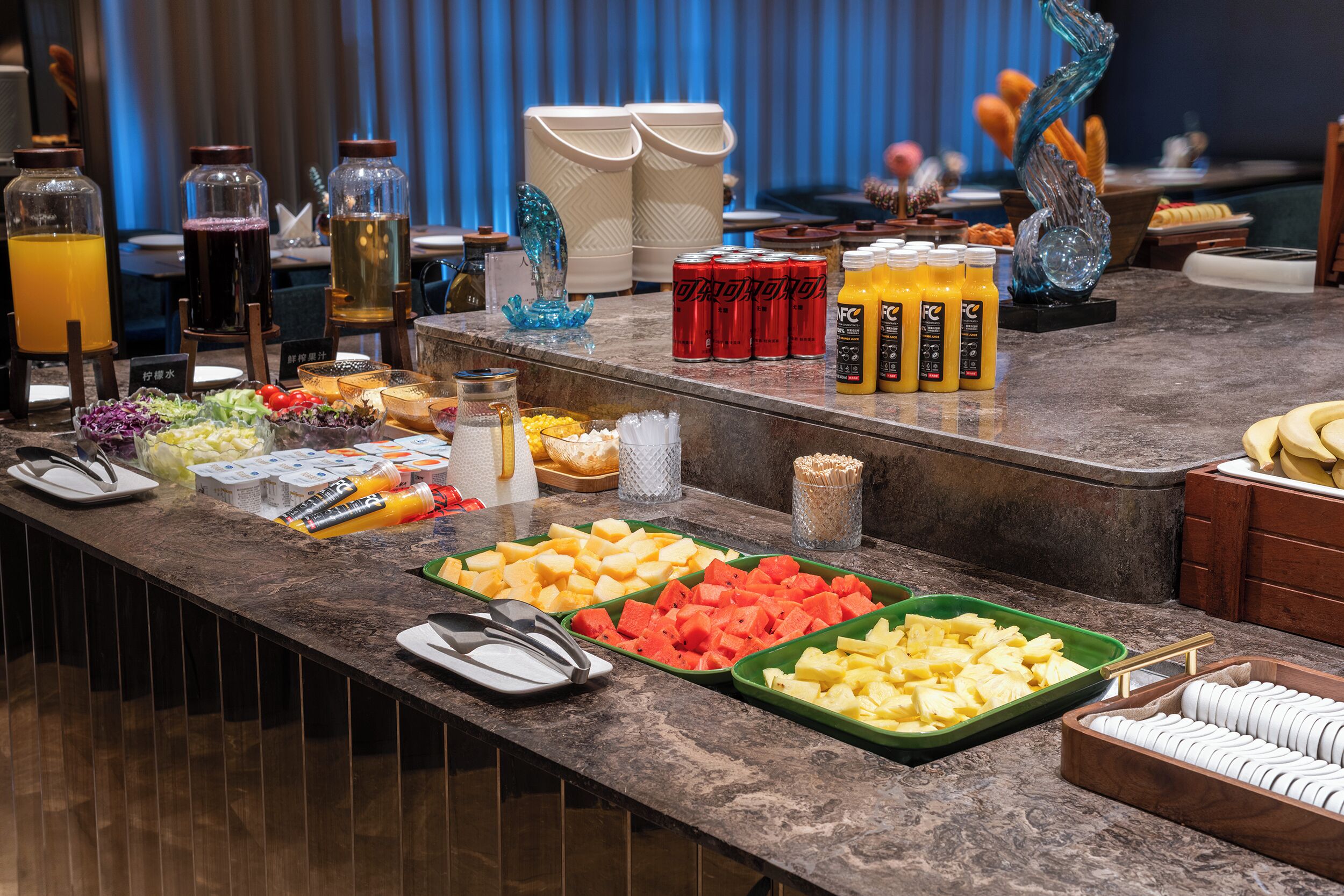 Daily buffet breakfast for a fee