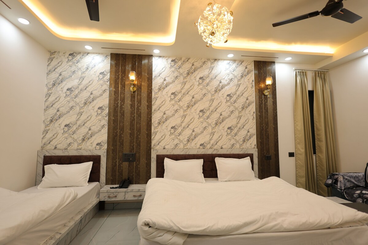 Kamar Triple | Wi-Fi gratis dan seprai linen