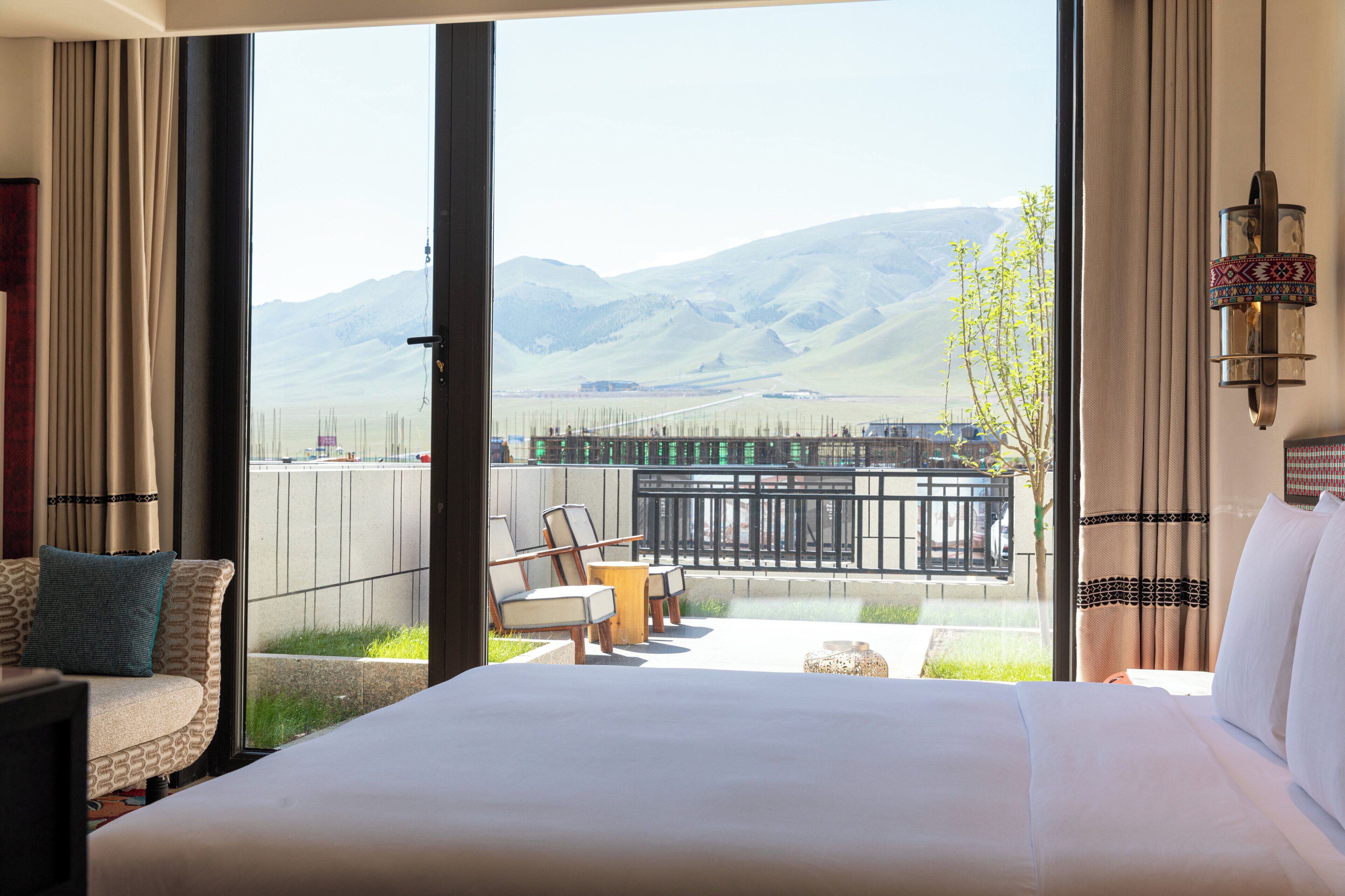 Standard Room, 1 King Bed, Mountain View
