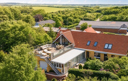 6 bedroom beautiful home in Bedsted Thy