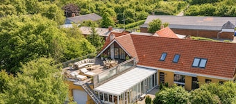 6 bedroom beautiful home in Bedsted Thy