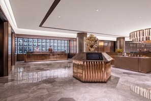 Lobby - Crystal Hotel Qingdao May Fourth Square (Qingdao)