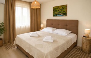 3 Schlafzimmer, Zimmersafe, Bügeleisen/Bügelbrett, Reisekinderbett