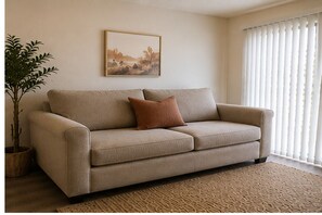 Living area - Solwyn City Hotel (Toronto)