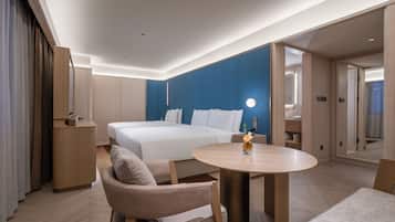 Family Triple Room | Down duvets, free minibar, desk, iron/ironing board