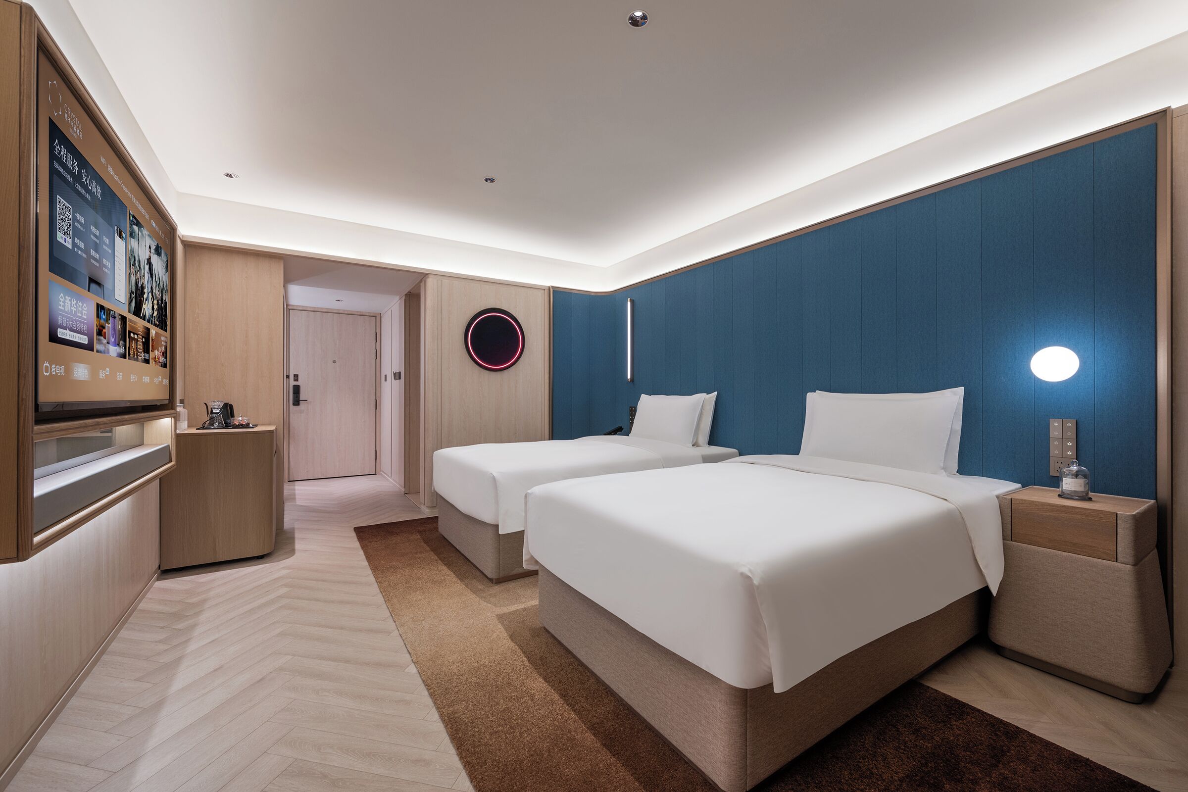 Phòng 2 giường đ ơn tiện nghi đơn giản | Chăn bông, minibar với thức uống miễn phí, bàn 