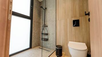 Bright View Double Room | Bathroom | Shower, rainfall showerhead, towels