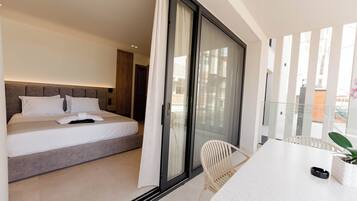Superior Double Room, City View | In-room safe, blackout drapes, free WiFi, bed sheets