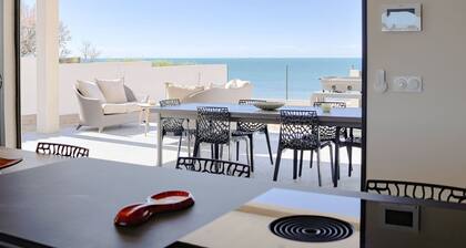 Magnificent sea View From This Apartment