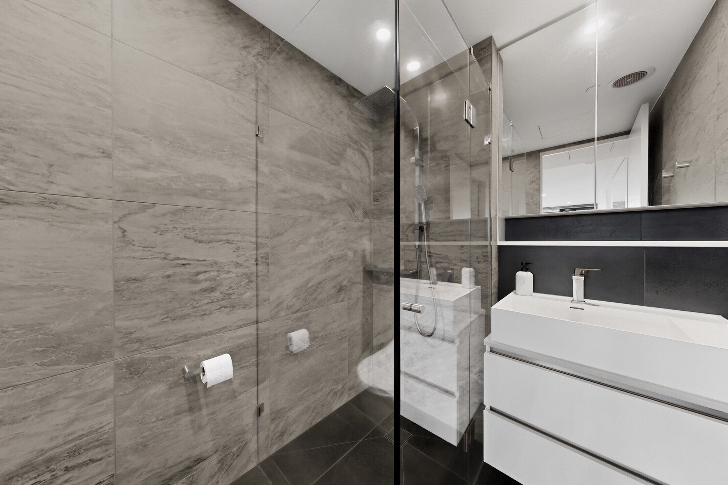 Apartment | Bathroom