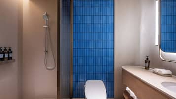 Basic Double Room Single Use, Non Smoking, Penyaman udara | Bilik Mandi | Pancuran mandi, pengering rambut, tuala disediakan