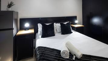 Deluxe Double Room, Garden View