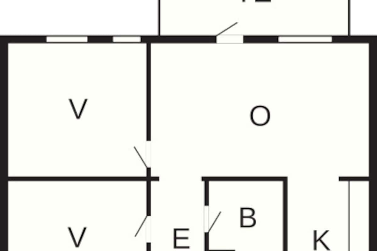 A floor plan with labeled rooms: TE, V, O, B, E, and K.