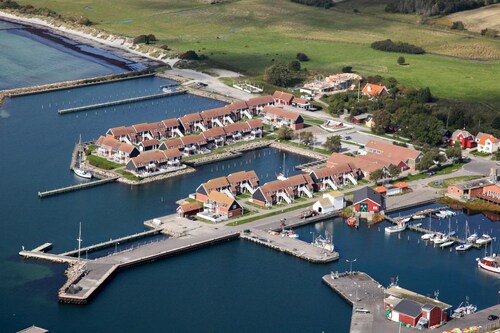 Mon - Klintholm Harbour