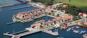 Mon - Klintholm Harbour