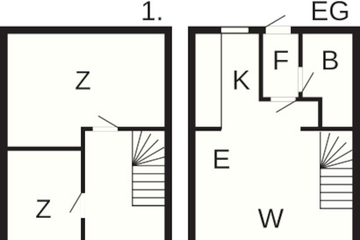 Zwei Grundrisse mit beschrifteten Räumen Z, K, E, W und TE, inklusive Treppenhäusern und einem Kompass, der die Himmelsrichtungen anzeigt.
