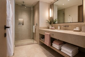 Bathroom - The Maribelle Suites (Toronto)