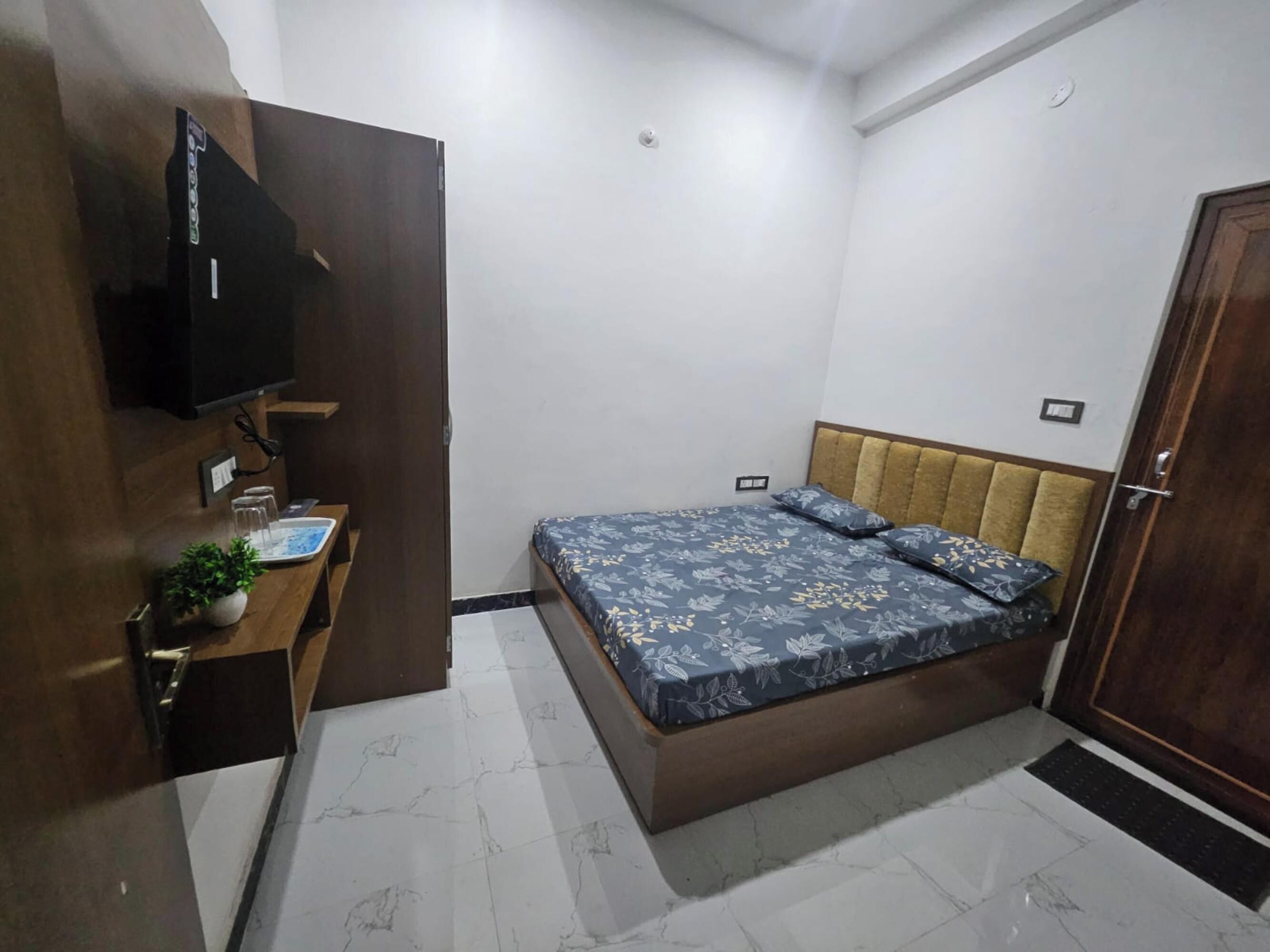 Standard Double Room, City View