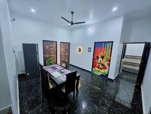 Quarto casal standard, vista para a cidade | Escrivaninha, Wi-Fi de cortesia