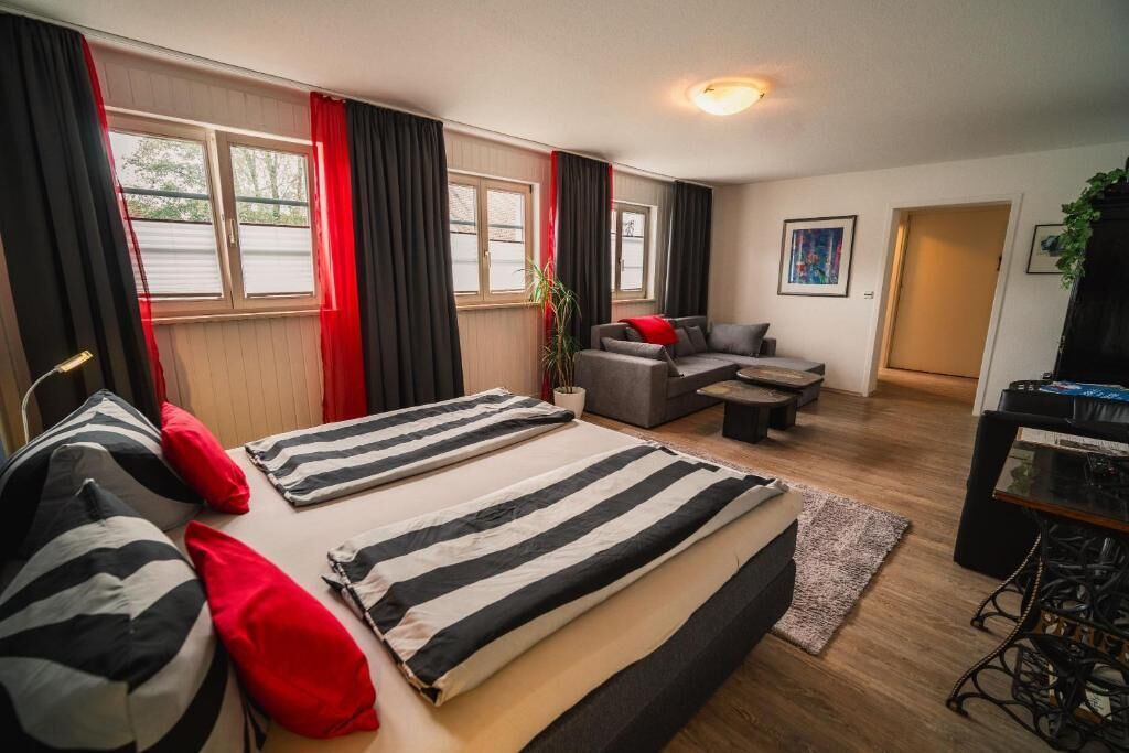 Junior Suite, Garden View | Free WiFi