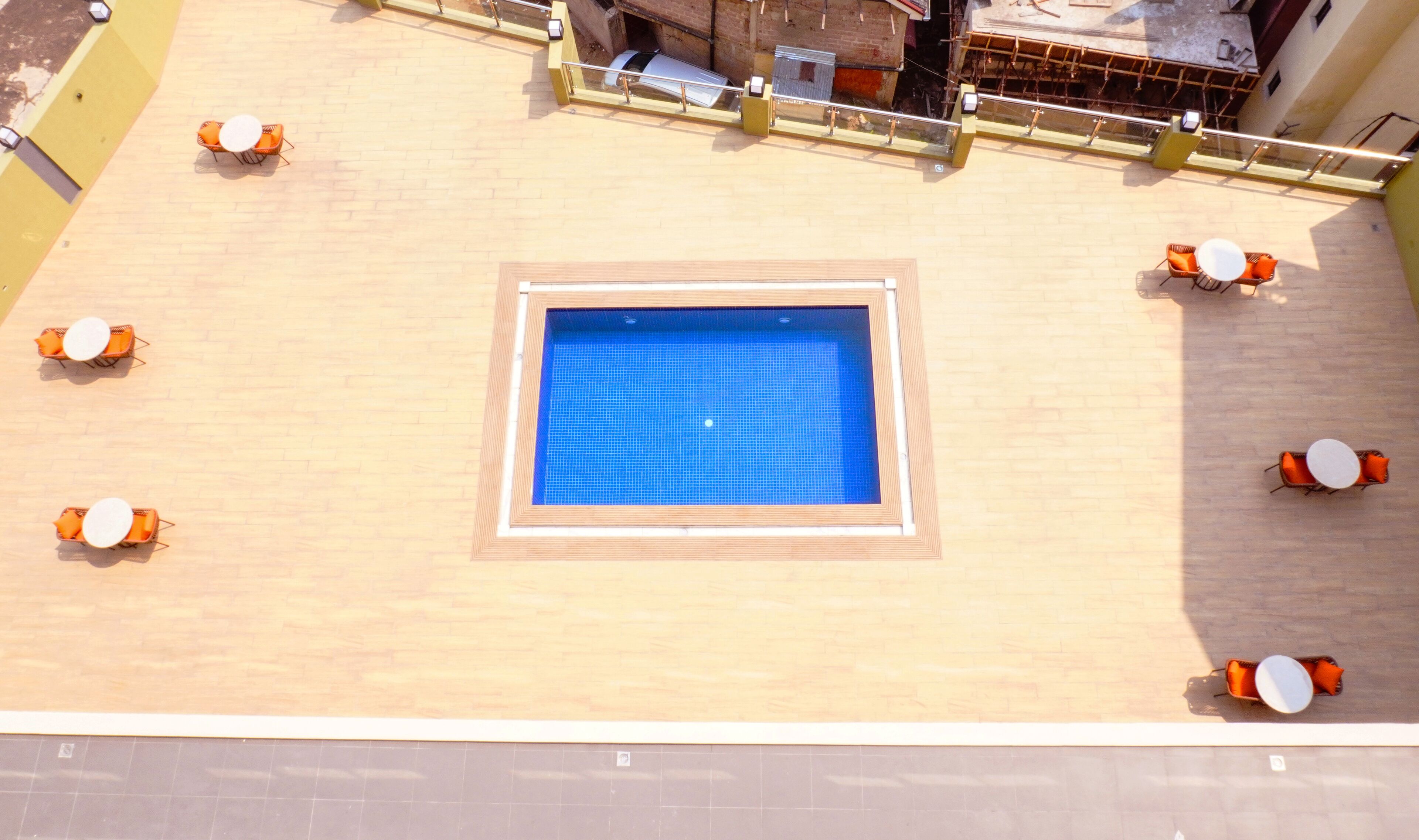 Chambre Double Deluxe, balcon, vue piscine | Vue de la chambre