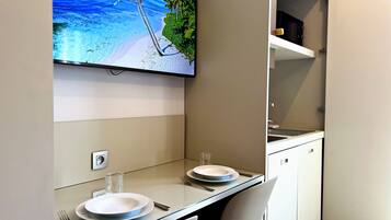 In-room safe, iron/ironing board, free WiFi
