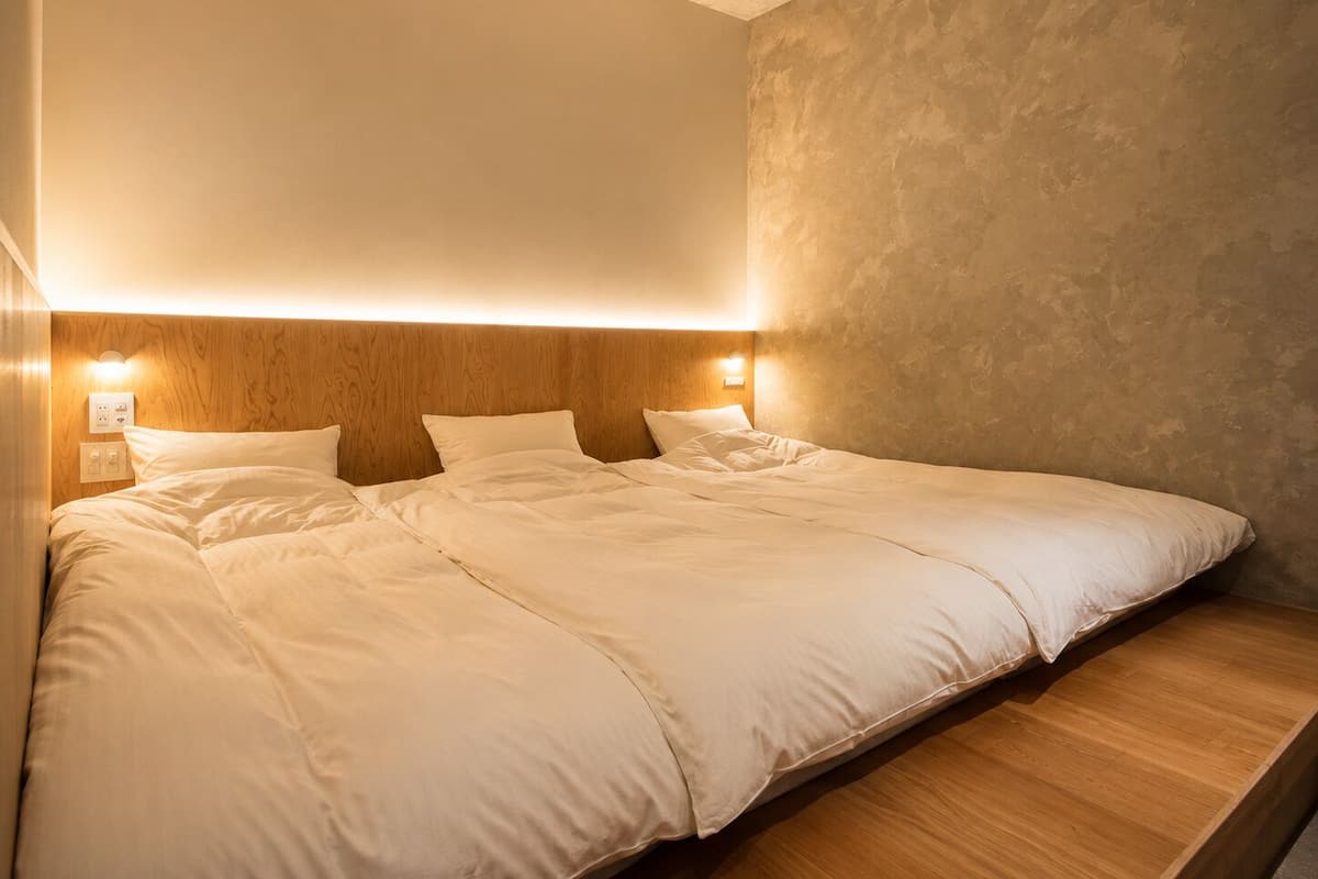 Quarto triplo superior | Wi-Fi de cortesia, roupa de cama