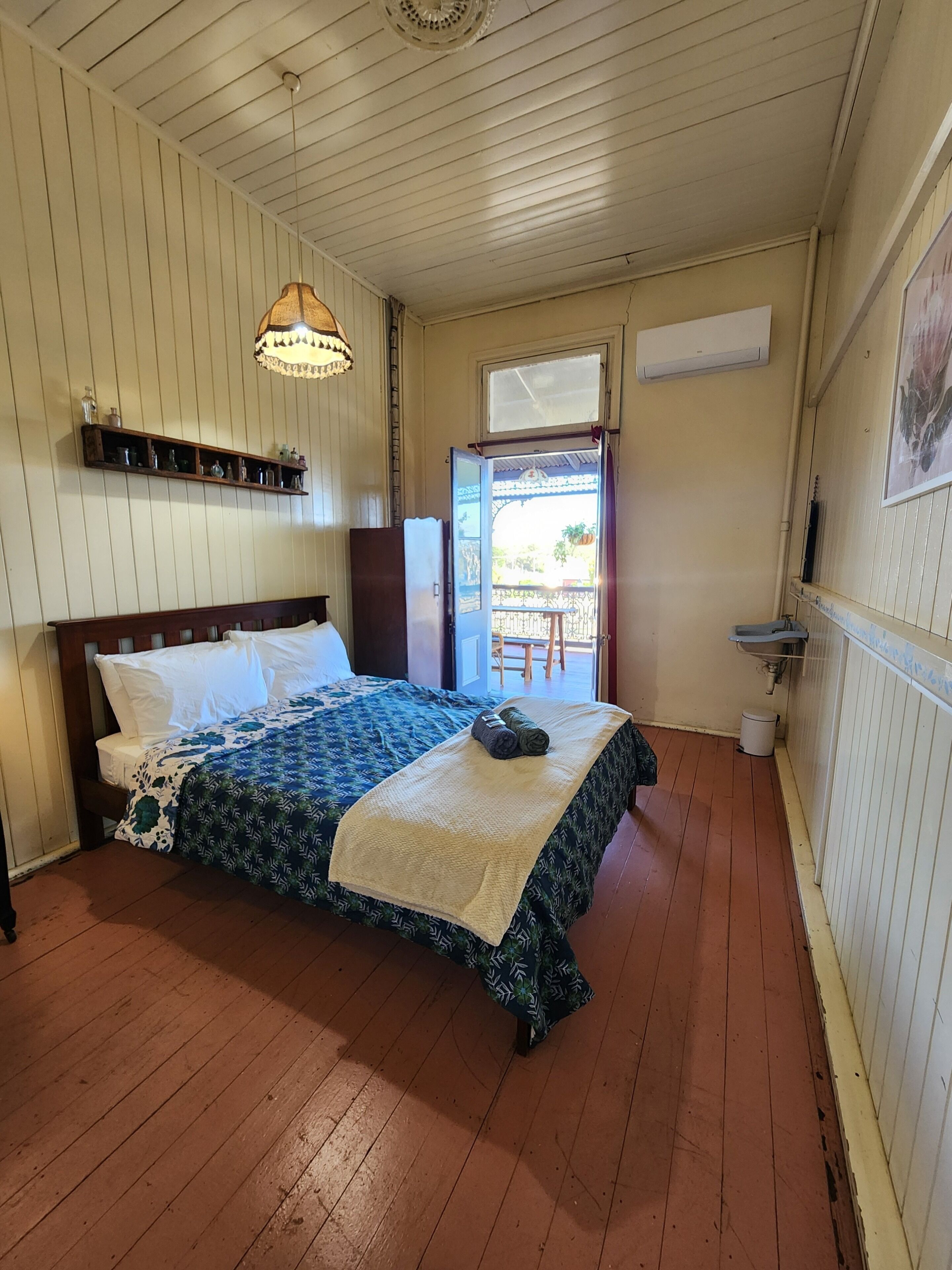 Zimmer, 1 Queen-Bett | Kostenloses WLAN