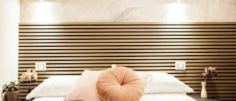 Basic Double Room Single Use | In-room safe, blackout drapes, iron/ironing board, free WiFi