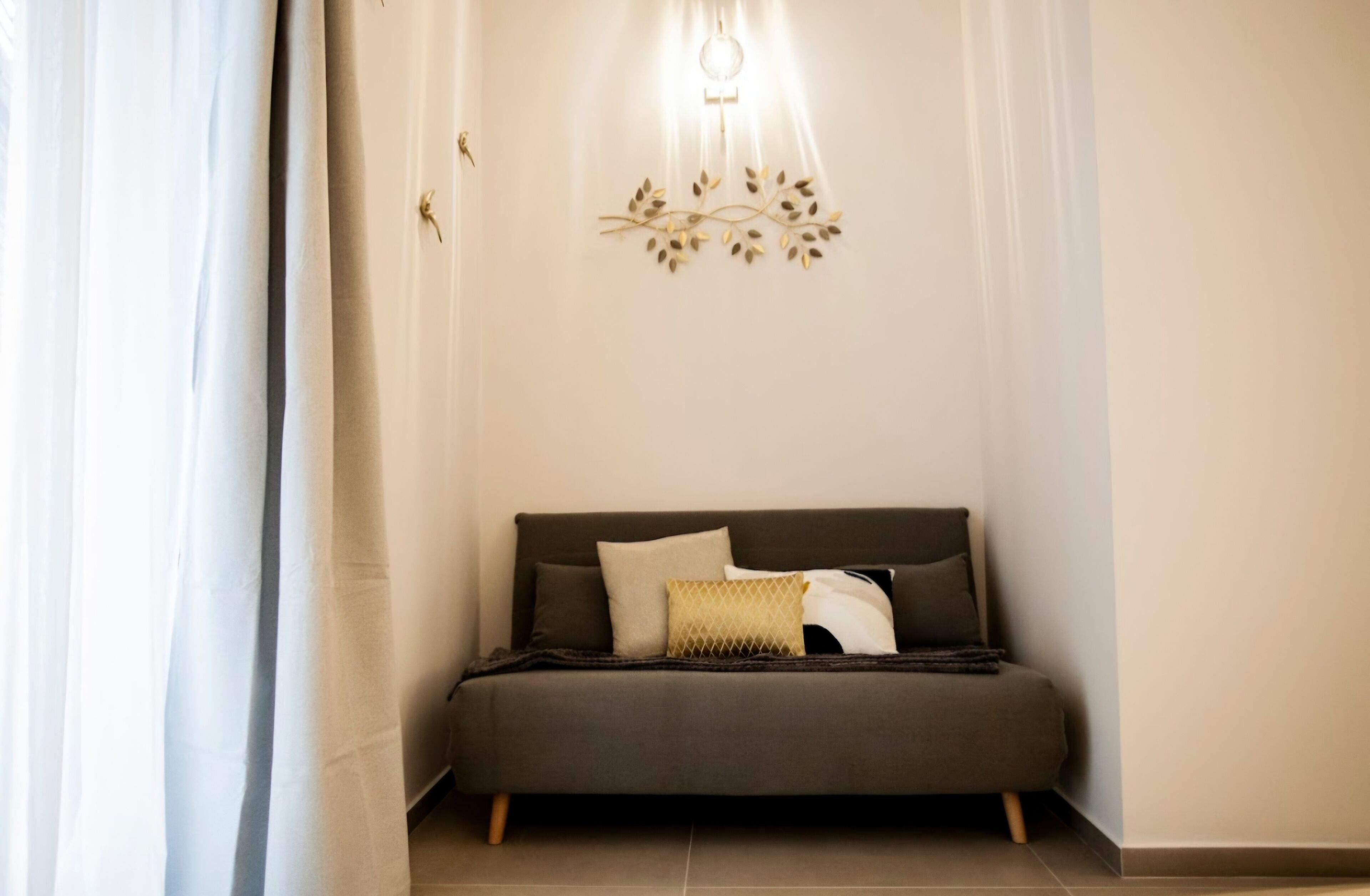 Tripla Comfort, balcone | Una cassaforte in camera, tende oscuranti, ferro/asse da stiro