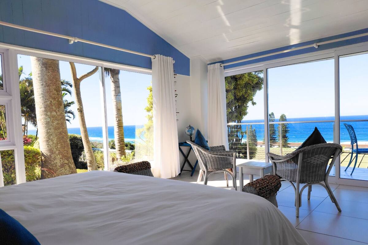 Deluxe Double or Twin Room, Ocean View | In-room safe, laptop workspace, WiFi (free), bed sheets