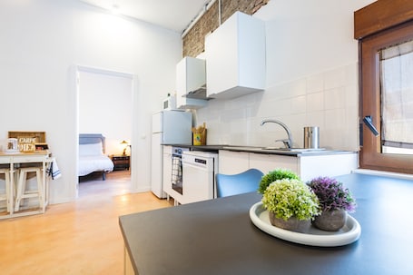 Fridge, microwave, oven, stovetop. Apartment 'Almenara' with Wi-Fi