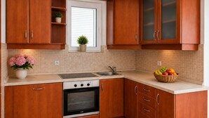 Private kitchen - 2 bedroom stunning apartment in Preko (Preko)