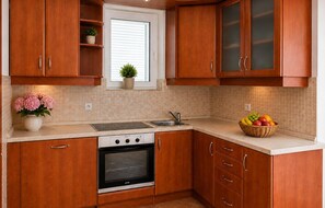 Coffee/tea maker, fridge, oven, stovetop - 2 bedroom stunning apartment in Preko (Preko)