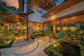 Villa, 6 Schlafzimmer, Balkon, Gartenblick | Terrasse/Patio