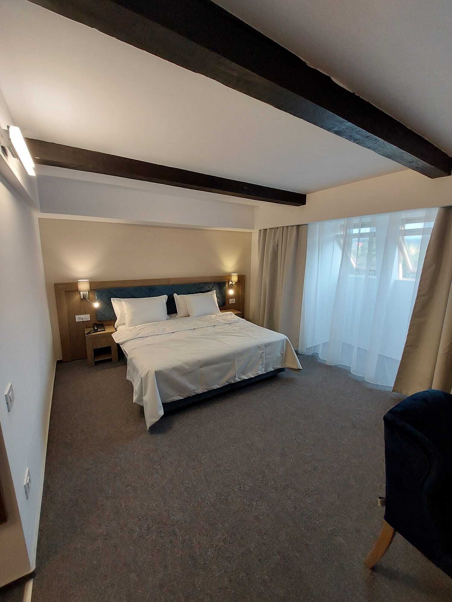 Basic Double Room | Minibar, in-room safe, blackout curtains, soundproofing