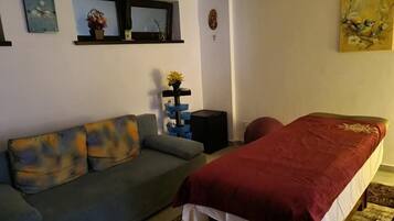 Sauna, hot tub, steam room, massages