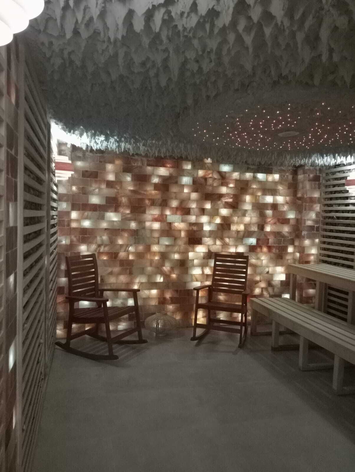 Sauna, bain à remous, hammam, massages