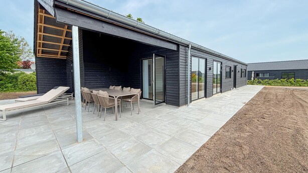 Outdoor dining - 4 bedroom cozy home in Haderslev (Haderslev)
