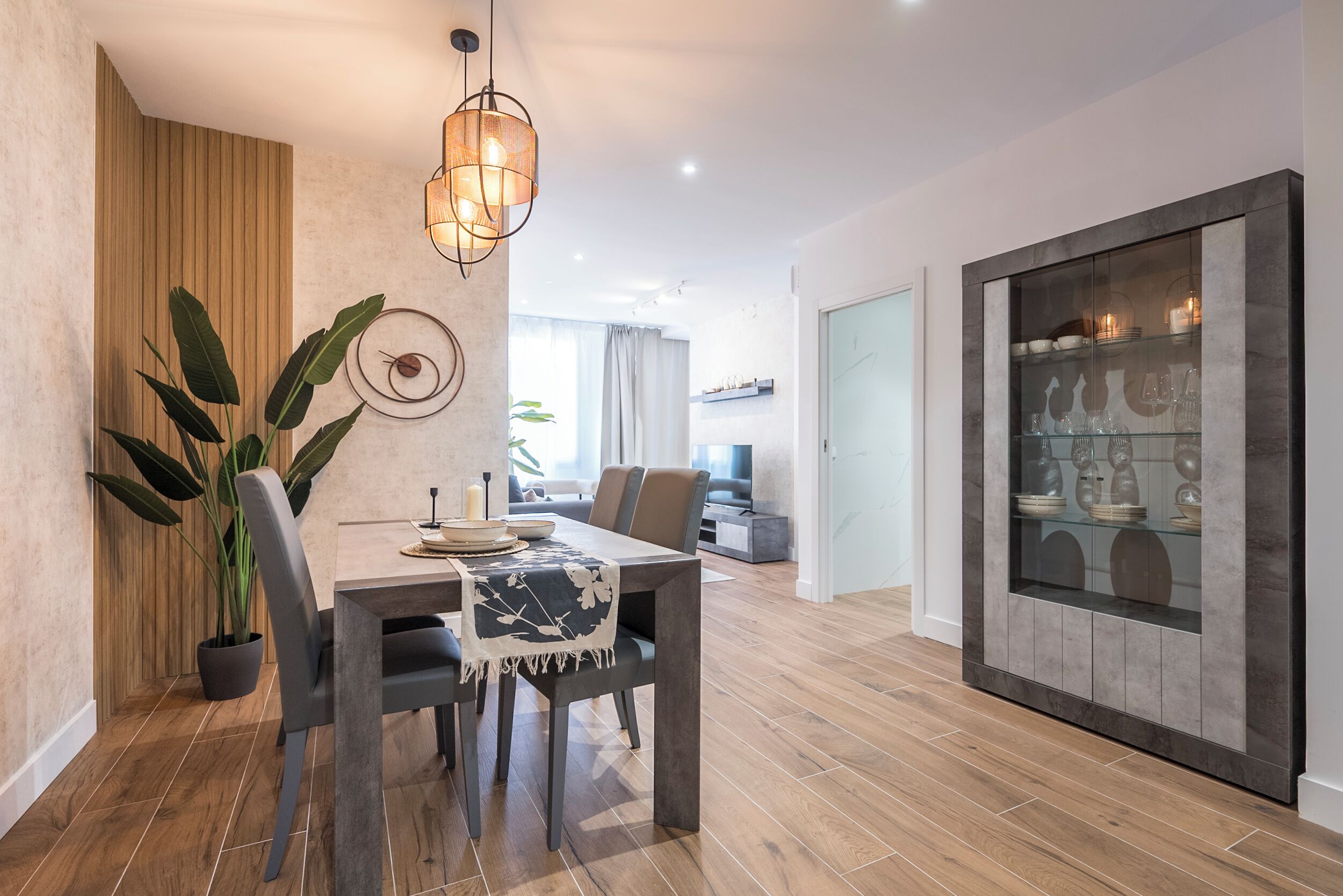 Classic Apartment | Dining
