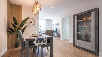 Classic Apartment | Dining