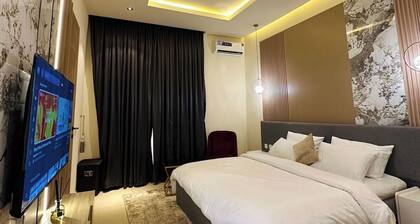 J&E Luxury Apartment