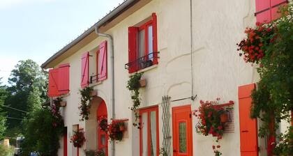 Holiday Home “Gîte 851 in the Lake District” with Wi-Fi